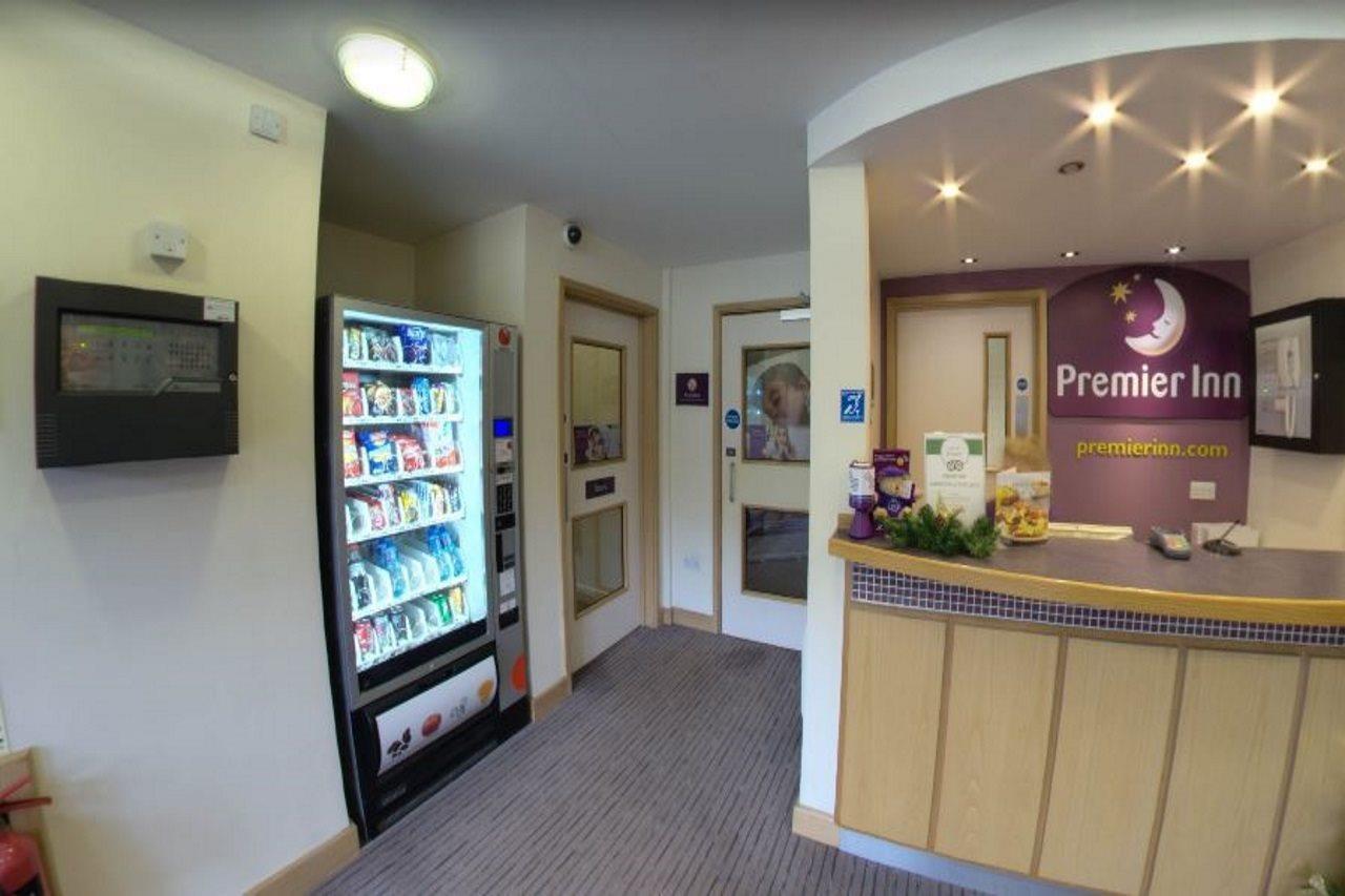 Premier Inn Bournemouth East Exterior foto